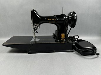 Featherweight Singer Sewing Machine With Original Box