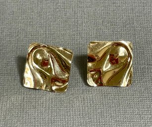 14k Yellow Gold Square Pierced Earrings