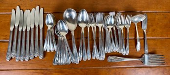 68 Piece Set Of 1847 Rogers Bros. Silver Plate Flatware - Daffodil