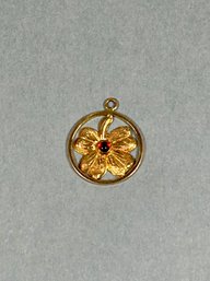 14K Yellow Gold 4 Leaf Clover With Red Stone Pendant