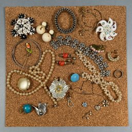 Lot Of Mixed Costume Jewelry Bits And Baubles