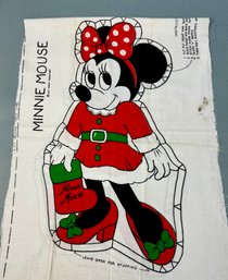 Christmas Minnie - Cut Out For Pillow