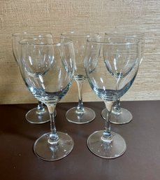 Set Of 5 Classic Clear Wine Glasses *LOCAL PICKUP ONLY - NO SHIPPING*