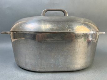 Vintage Wagner Magnalite 4265 P Aluminum Roaster.