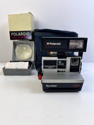 Polaroid Sun 600 Camera With Polaroid Close Up Kit # 583a.