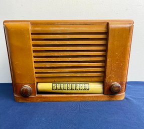 1930s Wood Radio- Made Is USA