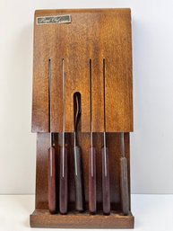 Robinson Hanging Wood Knife Rack With 6 Knives.