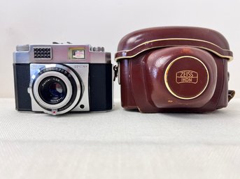 Vintage Zeiss Ikon Contina Camera With Leather Case.