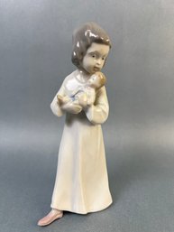 Vintage Porcelain Figurine  Girl With Doll, Germany