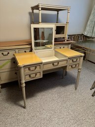 Vintage French Provincial Vanity  *Local Pick-Up Only*