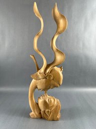 Balinese Wood Sculpture - Kissing Couple