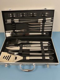 Rose Will Bbq Set In Aluminum Case. Local Pick Only