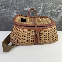 Vintage Antique Fishing Anglers Wicker Creel Basket Weave Shoulder Strap  *Local Pickup Only*