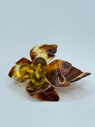 Plastic Pin With Leaf Motif