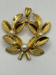 Gold Tone Pendant With Faux Pearls