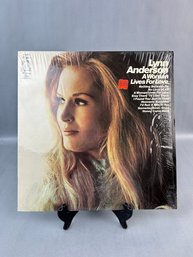 Lynn Anderson A Woman Lives For Love