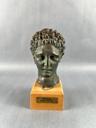 Small Vintage Bust - Hermes