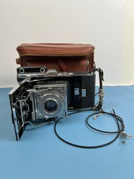 Vintage Polaroid Pathfinder Camera. Model 110.