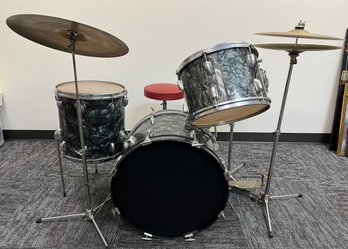 Vintage Slingerland 4 Piece Black Pearl Drum Set With Hi Hat, Crash And Throne.