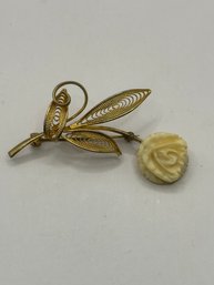Gold Tone Brooch With White Flower