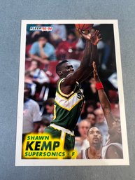 93-94 Fleer Shawn Kemp Card.