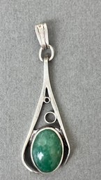 Horrocks Sterling Silver Pendant With Green Stone.