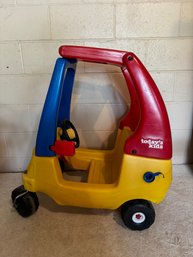 Todays Kids Plastic Car *Local Pick-Up Only*