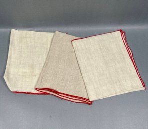 Set Of 3 Linen Napkins