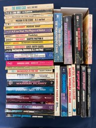 Lot Of 34 Sci-fi Books. Wren, Yarbro, Vogt, White.