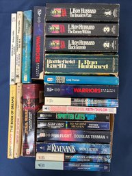 Lot Of 21 Sci-fi Books. Hubbard, Tedford, Zahn, Vance.