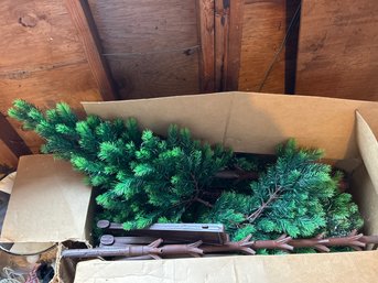 Vintage Plastic Christmas Tree In Box *LOCAL PICKUP ONLY - NO SHIPPING*