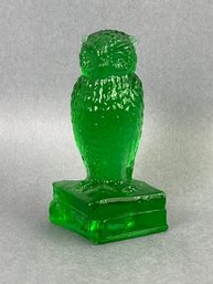 Degenhart Glass Figurine Wise Ole Owl On Books Forest Green  Color