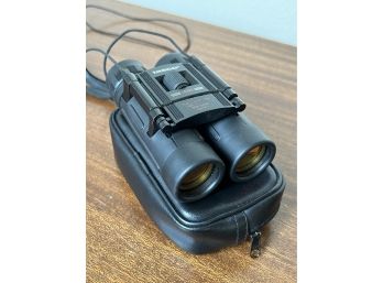 Tasco 168RB Binoculars With Case And Cleaning Cloth **Local Pickup Only**
