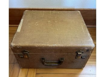 Vintage K.M.W. Traveling Suitcase **Local Pickup Only**