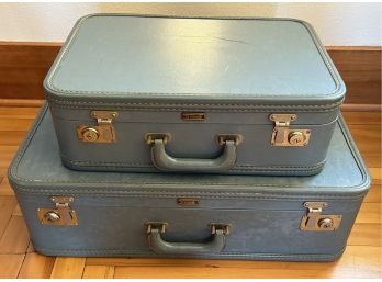 2 Piece Vintage Oshkosh Luggage **Local Pickup Only**