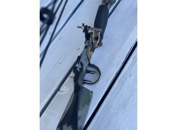 Polaris Express Compound Bow