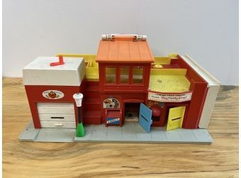 Fisher Price Play Family Village