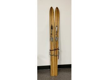 Vintage Northland (Laconia, NY) Wood Skis