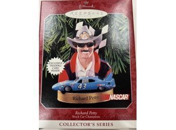 Hallmark Keepsake Richard Petty Nascar Ornament