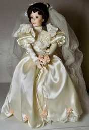 Porcelain Bride Doll 'Elizabeth's 1960 Wedding Dress'  From Ashton Drake W/cOA