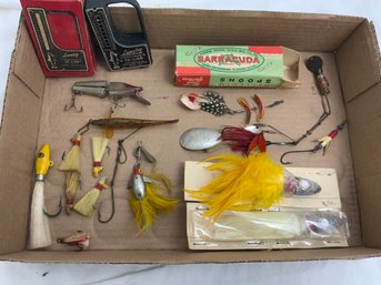 Vintage Fishing Lures & Langley Fishermans De-Liar  Measures & Weighs Your Catch