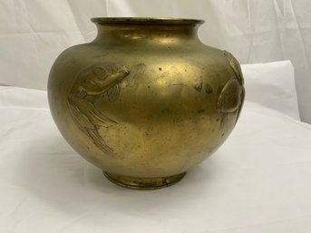 Vintage Asian Cast Unmarked Fantail Goldfish Vase