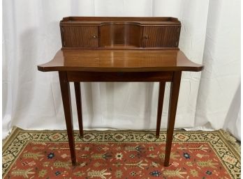 Mahogany Desk With Collapsable Extension