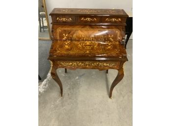 Inlaid Ladies Desk With Great Interior  With Mechanical Opening