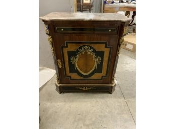 Marble Top Inlaid Commode With Wreath Detail