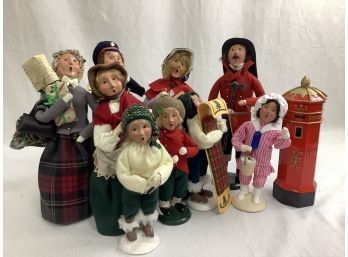 9 Byers Choice Carolers  And 1 Post Office