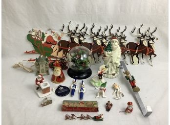 Assorted Vintage Christmas Items