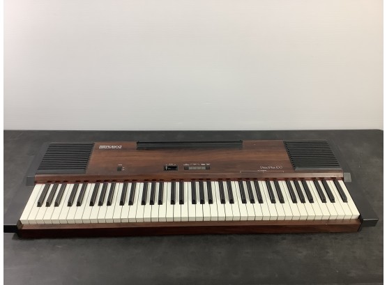 Roland Electric Piano HP-100