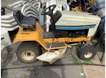 Cub Cadet 1015 Lawn Tractor As Is