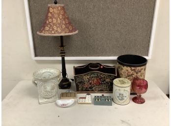 10 Pieces Of Decorative And Deco Items
